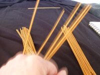 How to use I Ching sticks: 3 sets of sticks in fingers, first pile of first line